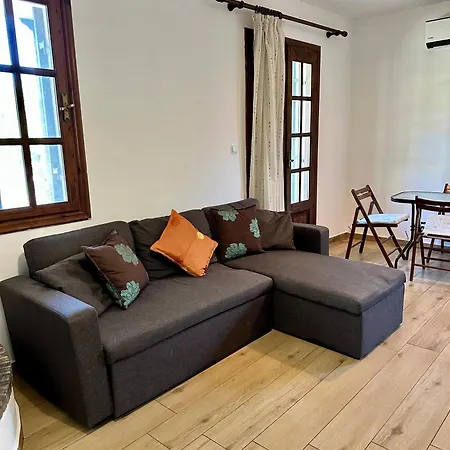 Elgi * Chrysi Ammoudia